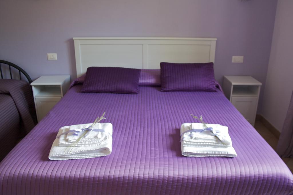 B&B Lavanda E Rosmarino Asís Habitación foto