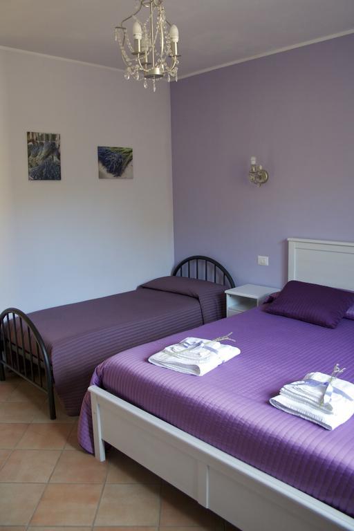 B&B Lavanda E Rosmarino Asís Exterior foto
